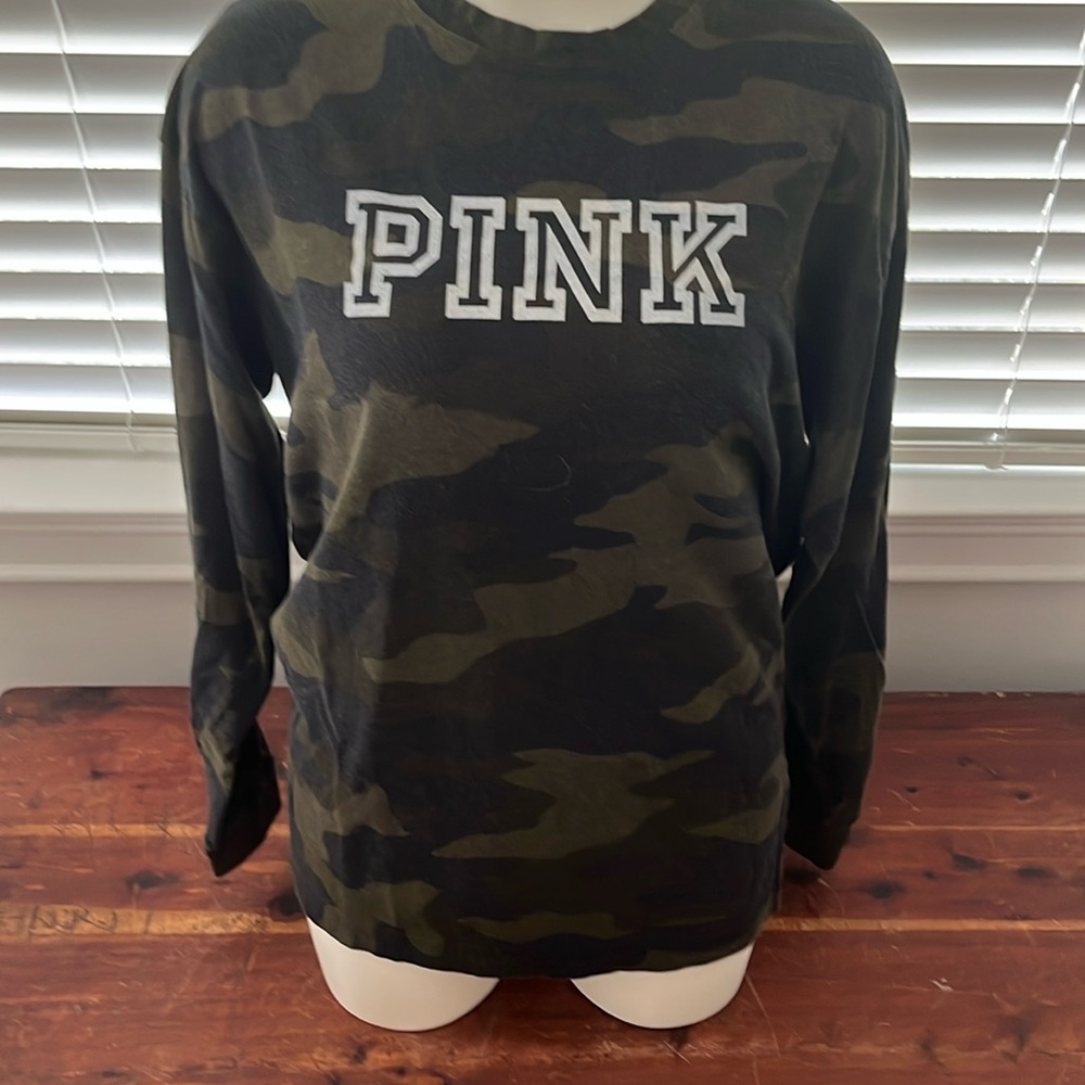 Pink long sleeve T shirt Camo